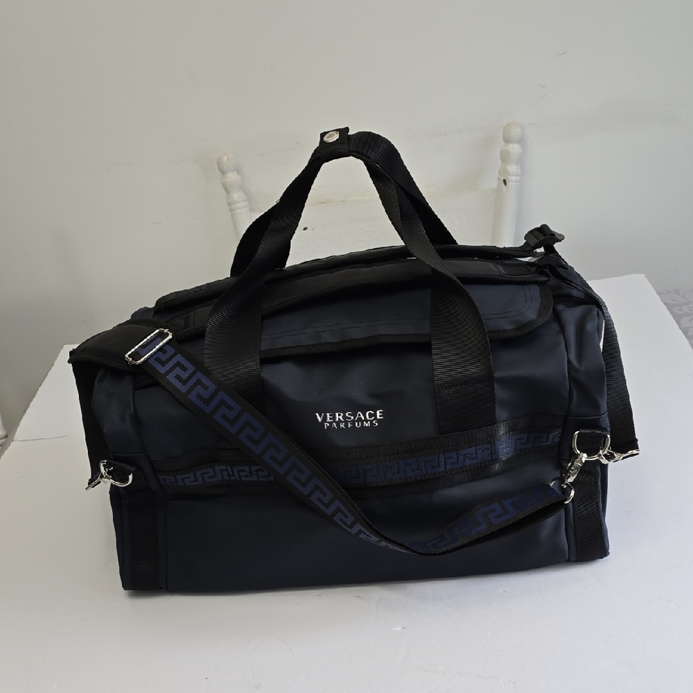 NWOT Versace Parfums Limited Edition Weekend Duffle Gym Bag Backpack Dark Blue